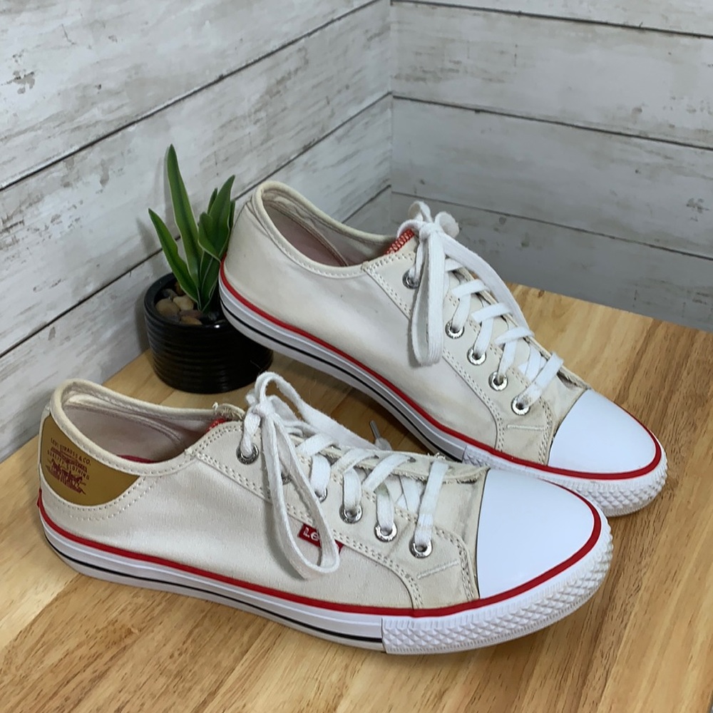 Women's Levis Stan Buck Sneakers Size 9